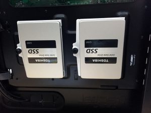 SSD2台を搭載した状態